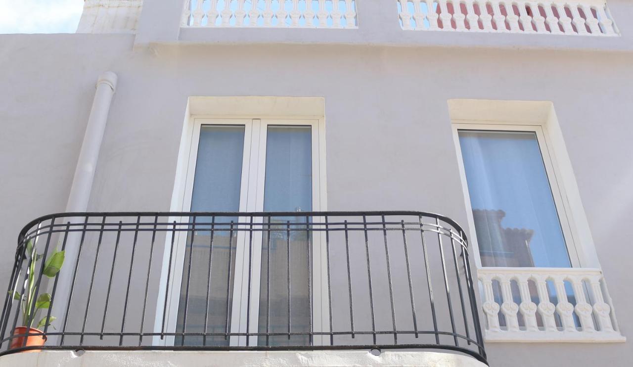 Balaustrada Apartments Бурхасот Экстерьер фото